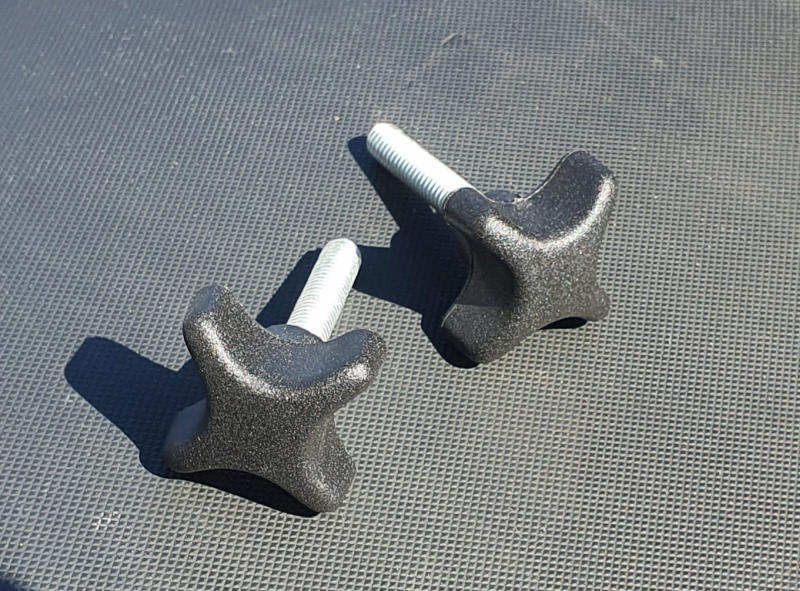 Fast seat bolts