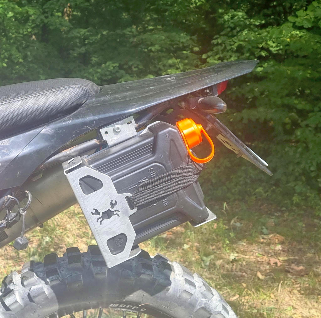 Givi TAN01 0.65 US gal / 2.5 ltr jerry can holder