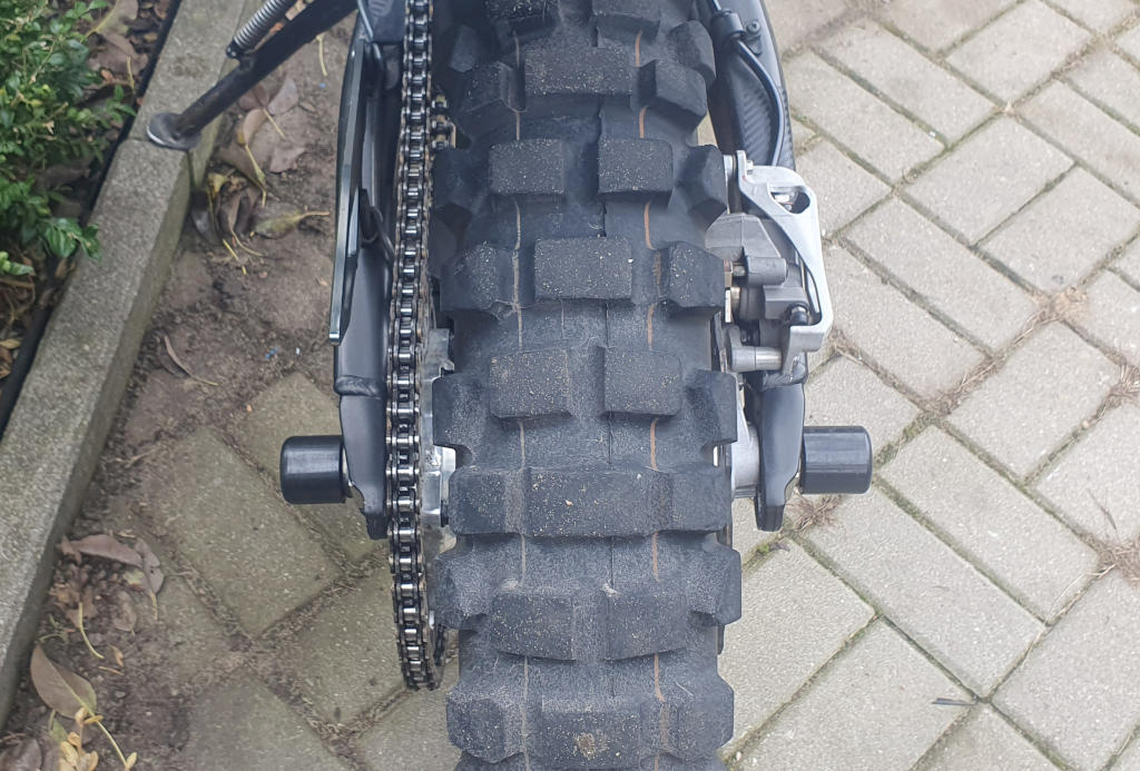 Axle sliders front&rear